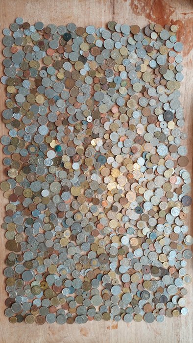 World. Lot of Various World Coins (6,3 kg)
