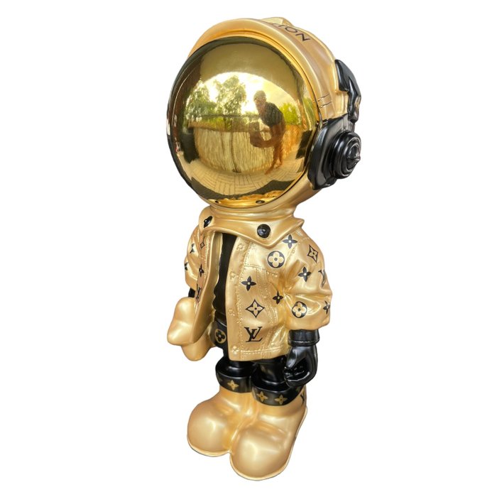 AmsterdamArts - Astronaut Louis Vuitton gold - Catawiki