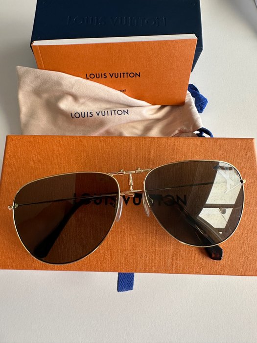 Louis Vuitton, Accessories, Soldlouis Vuitton Grease Sunglasses
