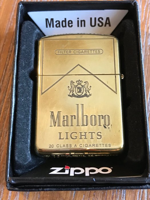 Marlboro Light Zippo Pocket Lighter (Brand new - USA ) - Lighter