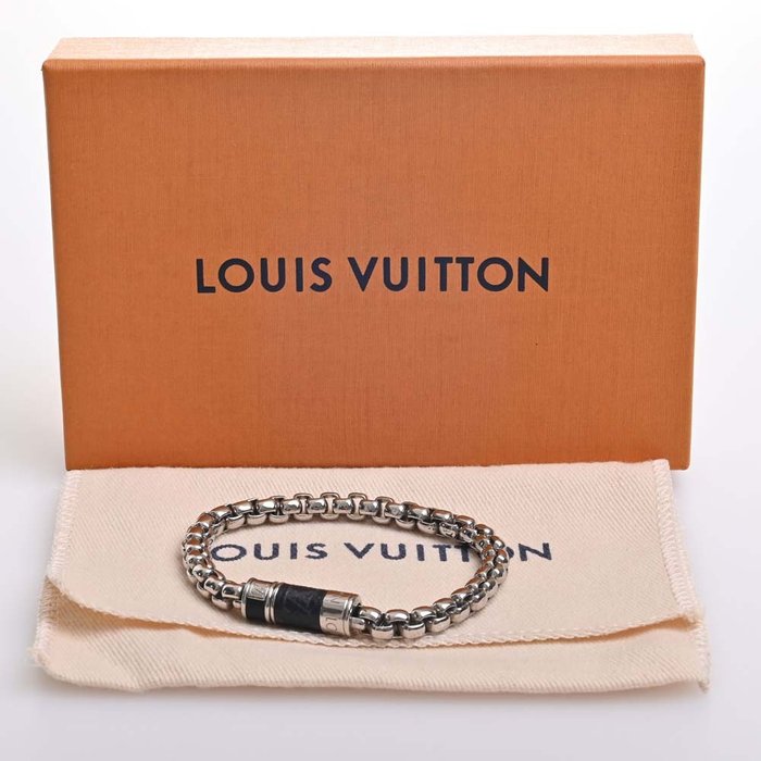 Louis Vuitton - M6442F - Bracelet à charm LV Tribute - - Catawiki