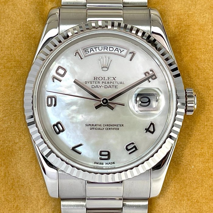 Rolex - Day-Date - 118239 - Unisex - 2001