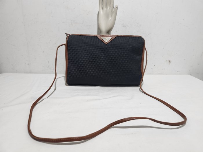 Yves Saint Laurent - Muse Bag - Shoulder bag - Catawiki