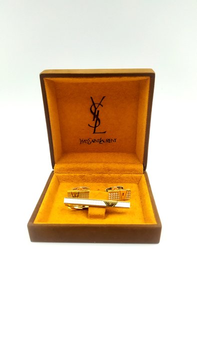 Yves Saint Laurent - NO RESERVE PRICE - Checkboard - Cufflinks&Tie Clip - BOX - Set di accessori