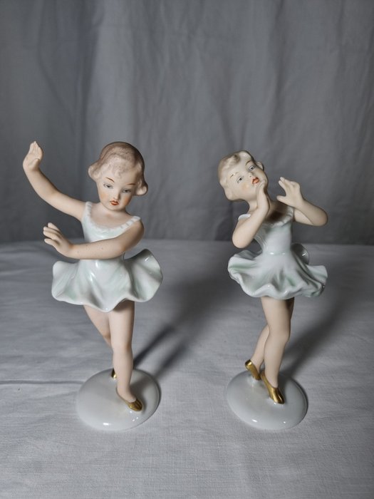Wallendorf - Figurines (2) - Porcelain