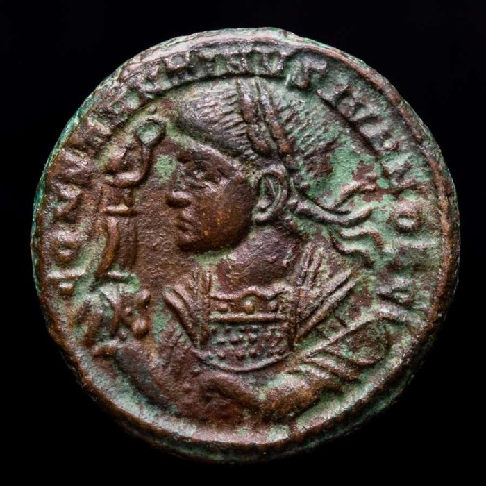 Römisches Reich. Constantine II (337-340 n.u.Z.). Follis Minted in Siscia 323-324 A.D. VIRTVS EXERCIT, Standard inscribed VOT X