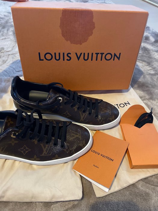 Louis Vuitton - Sneakers - Size: Shoes / EU 37 - Catawiki