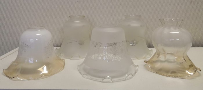Vase (5)  - Glass