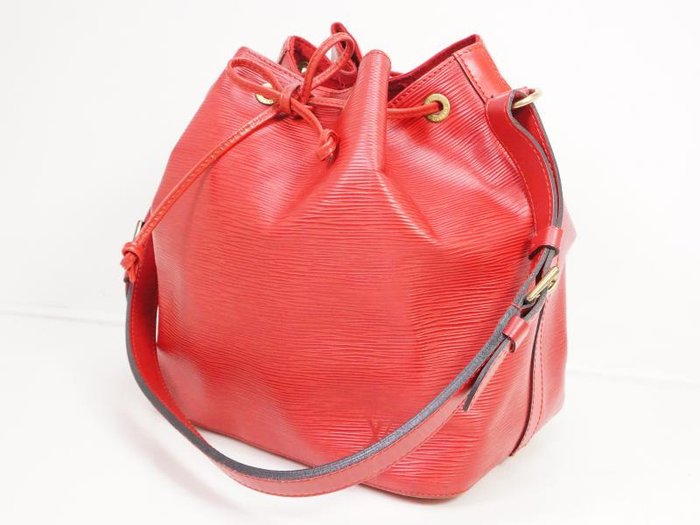 Louis Vuitton Petit Noe Epi Leather Shoulder Bag