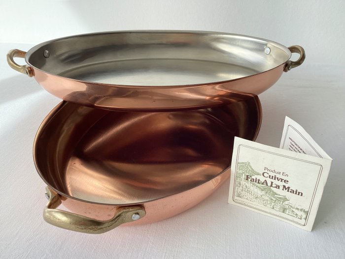 Plat de cuisson - Deux cocottes professionnelles en cuivre avec intérieur  en inox et poignées en bronze, française - Catawiki