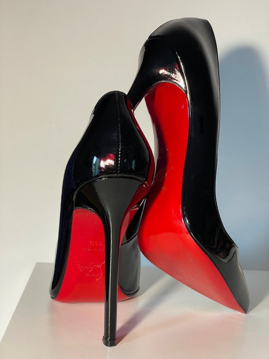 Christian Louboutin - Heeled shoes - Size: Shoes / EU 39.5