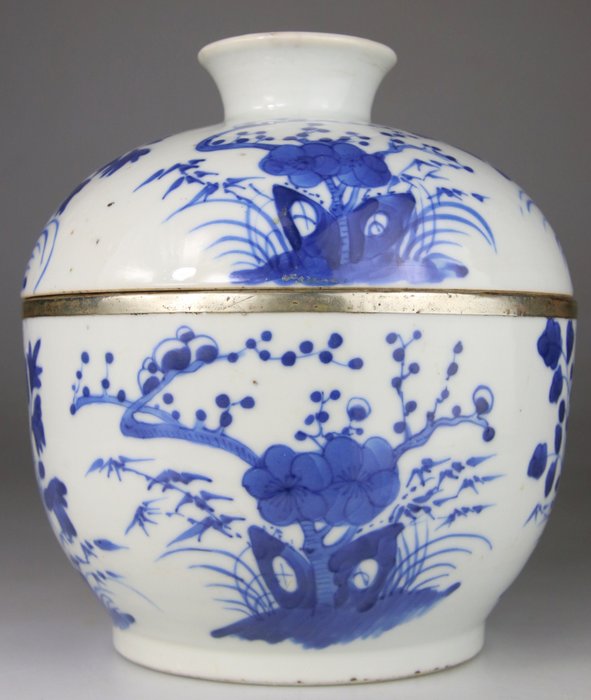 Ciotola, Grande ciotola coperta - Marchio blu e bianco - Bleu de Hue - Per il Vietnam - Porcellana - Cina - XIX secolo