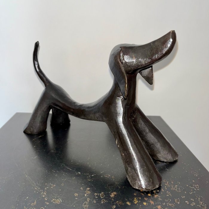 Issouf Derme - Bronze representing a Dog - 25.5 cm - Bronze Africain