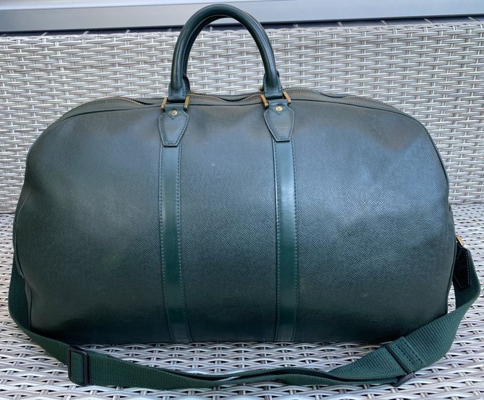Louis Vuitton - Kendall GM Green Taiga - Travel bag - Catawiki