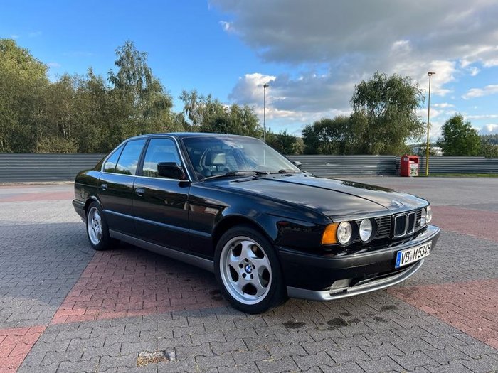 BMW - M5 - 1991