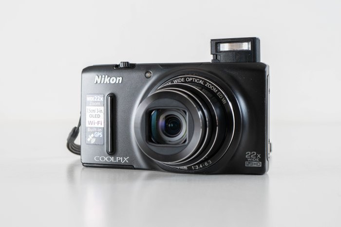 Nikon Coolpix S9500 Compact Digital Camera Black 22x zoom