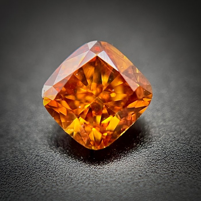 1 pcs Diamant - 0.38 ct - Coussin - Orange jaune intense fantaisie - VS2