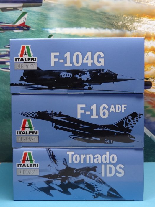 Italeri - 玩具 Lotto 3 aerei da collezione assemblati conf. speciale nuovi: F-104 + F-16 - Tornado - 1990-2000