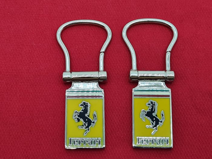 Accessorio - Coppia di portachiavi Ferrari - Ferrari - Catawiki