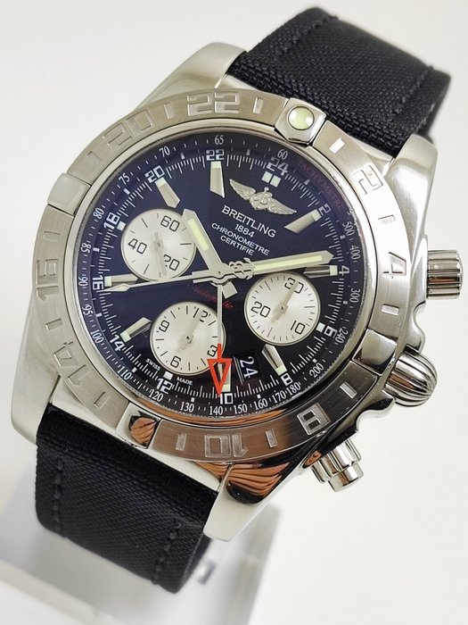 Breitling - Chronomat 44 GMT - Ref. AB0420 - Herre - 2011-nå