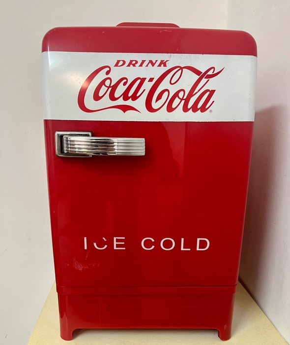 Coca-Cola-Kühlschrank (1) - Plastik - Catawiki