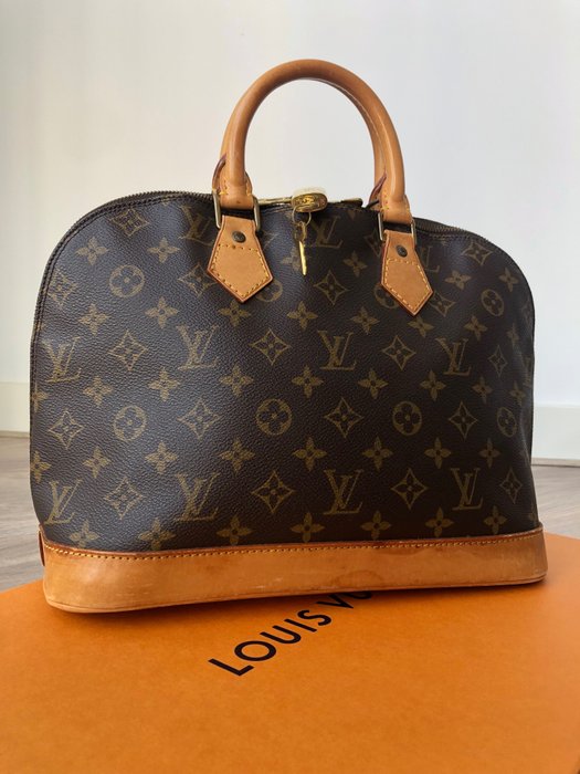 Louis Vuitton - Alma Handbag - Catawiki