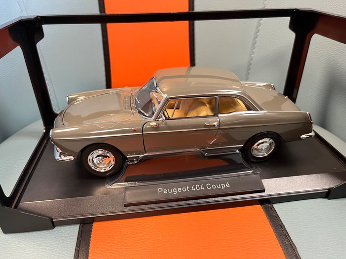 Norev 1:18 - 1 - Voiture miniature - Peugeot 404 coupe - 1967
