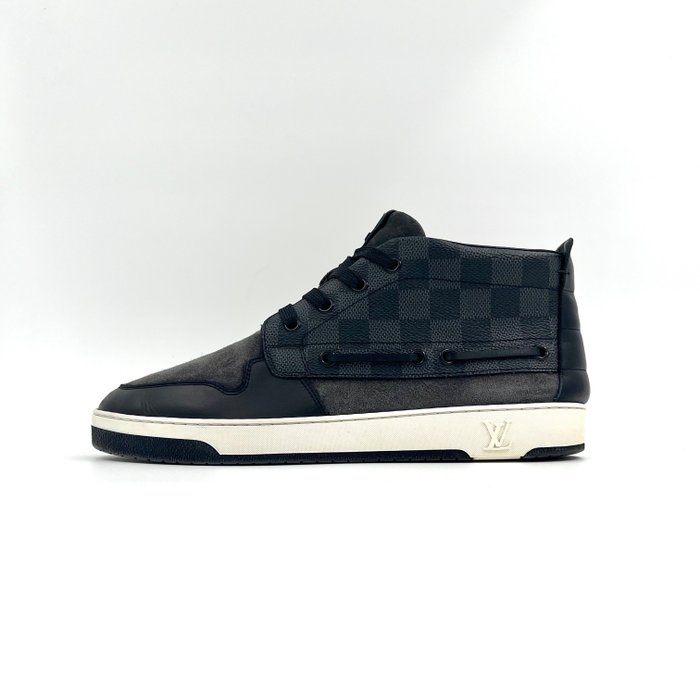 Louis Vuitton - Sneakers - Size: Shoes / EU 41 - Catawiki