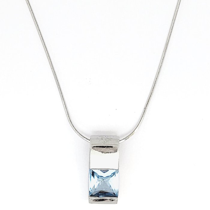 Necklace with pendant - White gold Topaz 