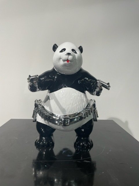 Van Apple - Street Panda - Hands Up