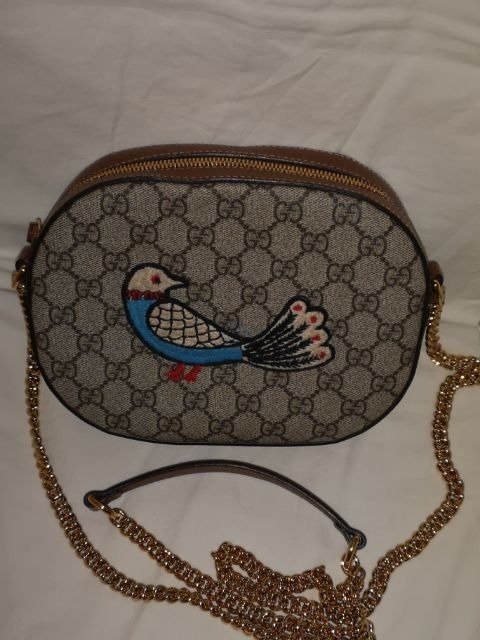 Gucci Bee Shoulder Bags