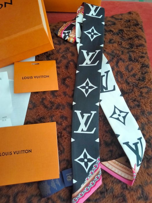 Louis Vuitton Ultimate Monogram Bandeau