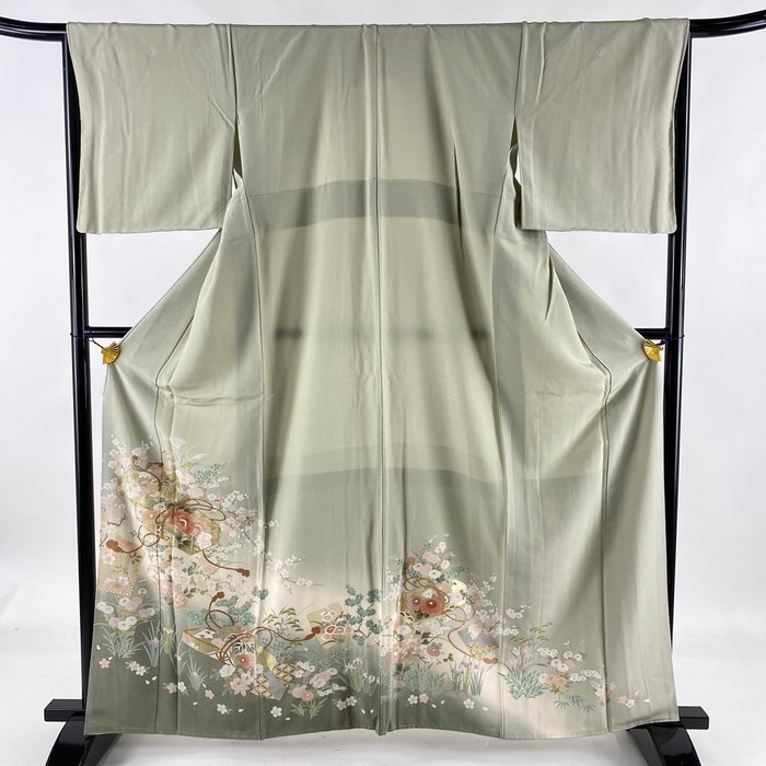 Kimono, Tomesode (1) - Filo d’oro, Seta - Fiori, Scatola della letteratura giapponese - Giappone - Seconda metà del 20° secolo