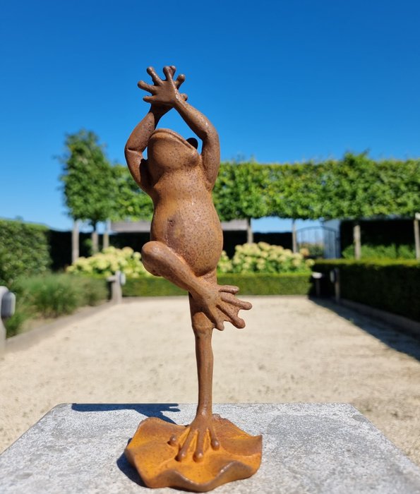 Figurine - A jolly frog - Eisen (Gusseisen/ Schmiedeeisen)