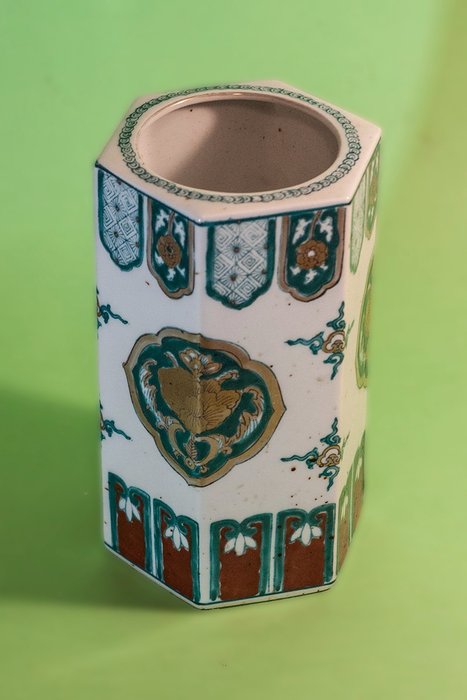 Antike sechseckige Vase - Keramik, Porzellan - Japan - Die Meere