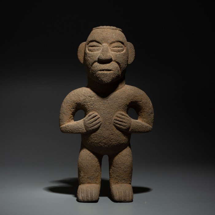 Costa Rica Stein Figur. 1000-1550 e.Kr. 18 cm høyde. Spansk importlisens.