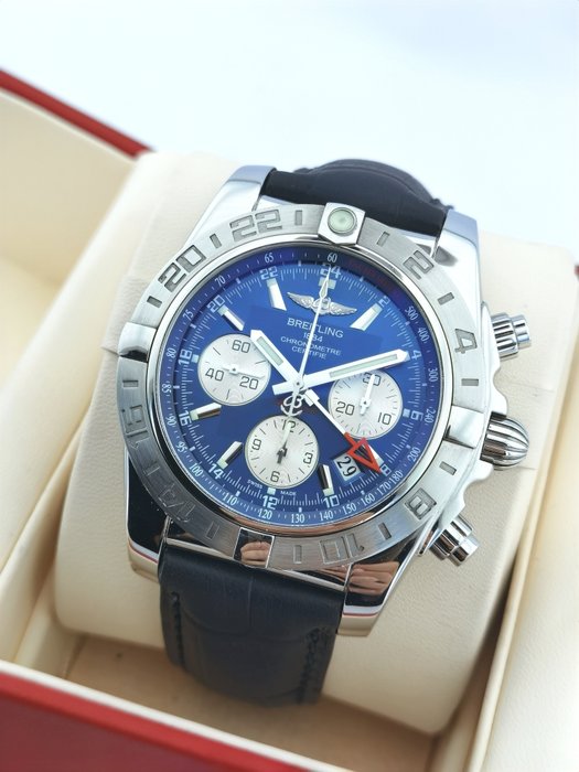 Breitling - Chronomat GMT B04 - AB0420 - Homem - 2011-presente