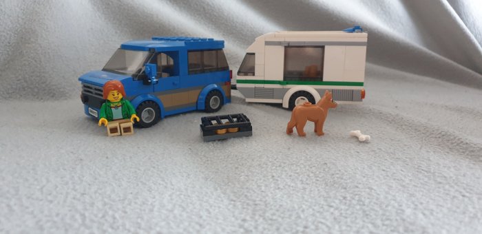 Lego - Cidade - 60117 Van & Caravan - 2010-2020