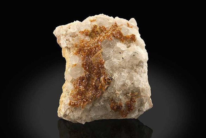 Wulfenite Crystals on matrix - Height: 7 cm - Width: 5 cm- 240 g