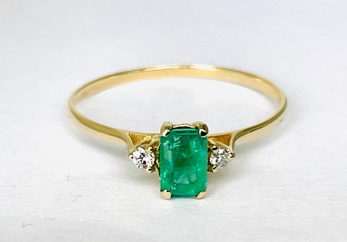Ring 18 kt Gold Smaragd - Diamant 