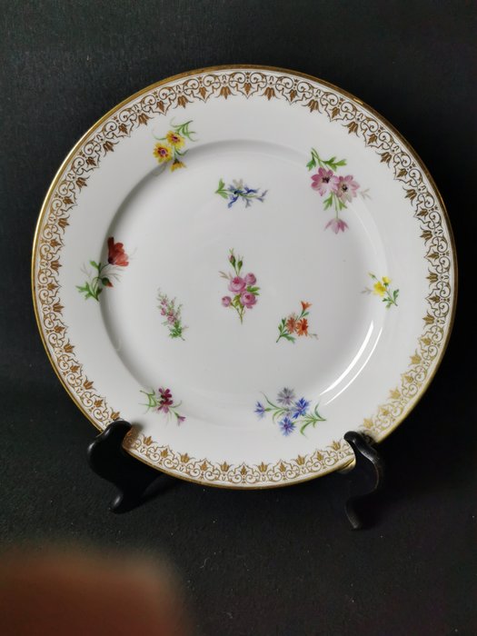 Sevres - Étel - Gyönyörű Sèvres vacsoratálca virágos díszítéssel - Napoleon III - D 22,5cm