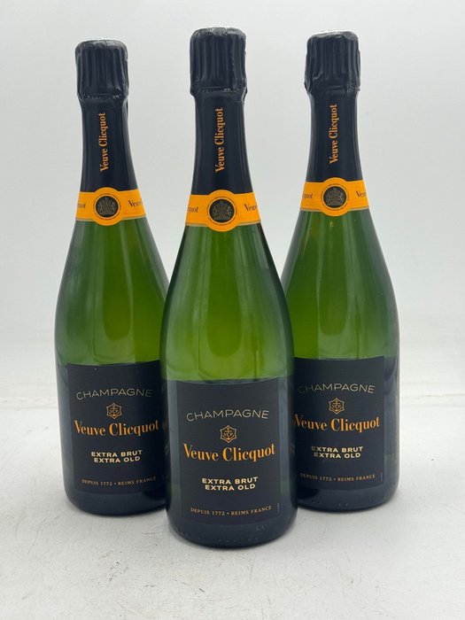 Veuve Clicquot, Veuve Clicquot extra brut extra old 4 - Champagne Brut - 3 Bottles (0.75L)