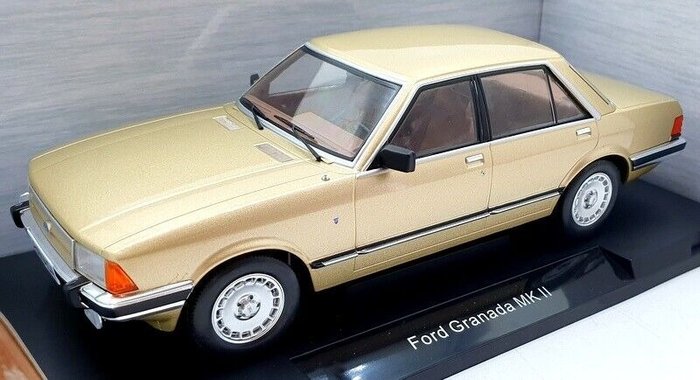 MCG 1:18 - Machetă mașină - Ford Granada MK2 2.8 - 1981 - Beige metallic