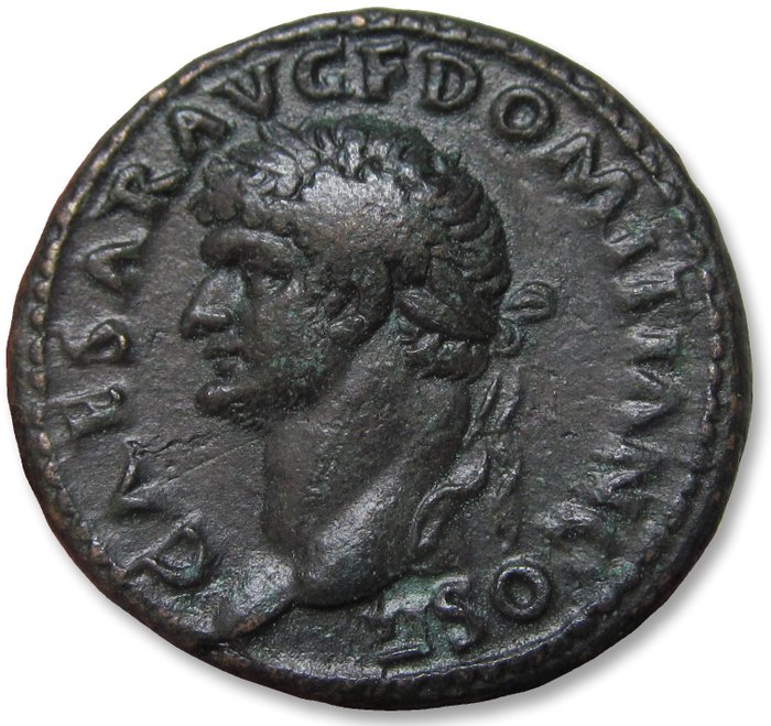 Romeinse Rijk. Domitian / Domitianus as Caesar under Vespasianus. As Rome mint 73-74 A.D. - VICTORIA AVGVST, scarce -