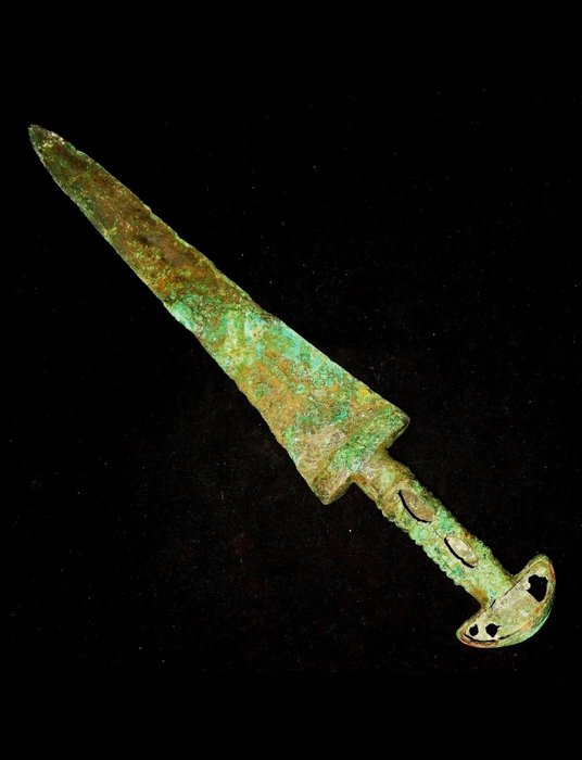 Luristan Bronz Sabie persană sau pumnal mare / Luristan în mâner de bronz cu incrustație și semilună - 33 cm