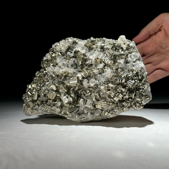 Pyrite Crystal cluster - Height: 11 cm - Width: 16 cm- 1700 g - (1)