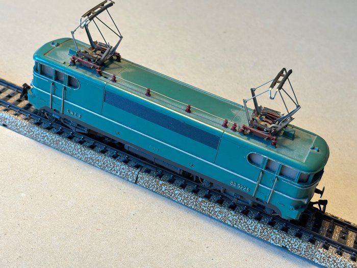 Märklin H0 - 3038 - Locomotiva elettrica (1) - BB9223 - SNCF