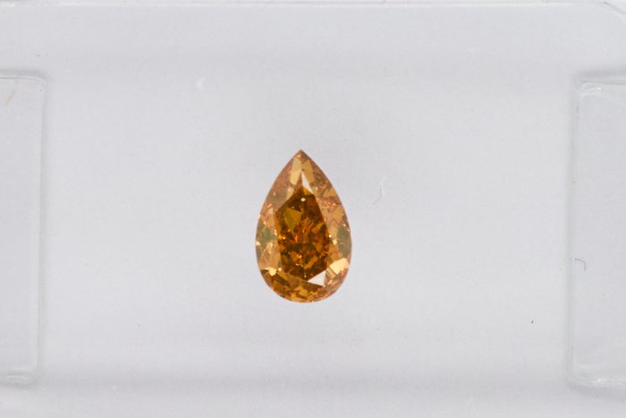 1 pcs 钻石 - 0.27 ct - 梨 - NO RESERVE PRICE - Fancy Deep Yellowish Orangy Brown - VVS2 极轻微内含二级