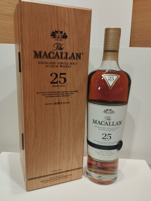 Macallan 25 years old - Sherry Oak Casks 2023 Release - Original bottling  - 700 毫升