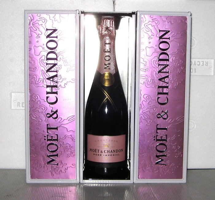 Moët & Chandon, Impérial Rosé - in métal box - 香槟地 Brut - 3 Bottles (0.75L)